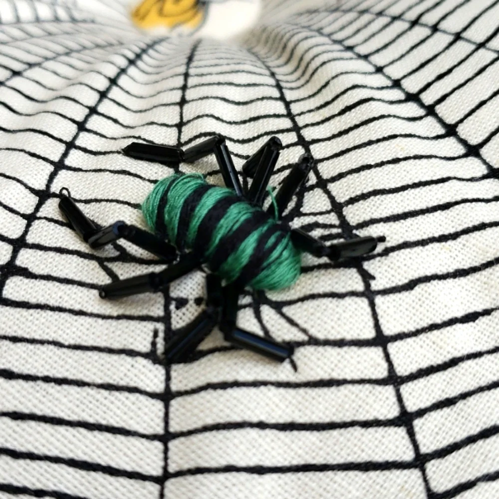 🕸John Derian Tangled Web Spider + Web Round Linen & Cotton Pillow Whimsy  NWT